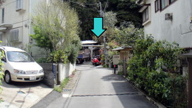 亀ヶ谷坂13