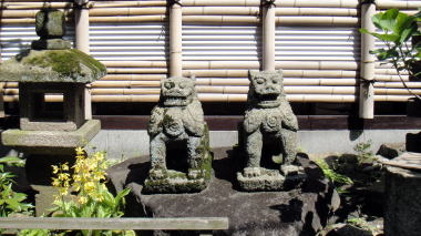 猫塚2