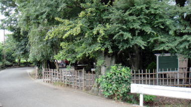 実朝首塚