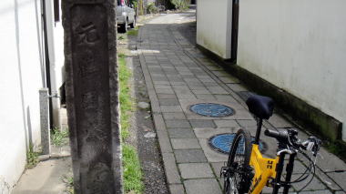 元八幡参道