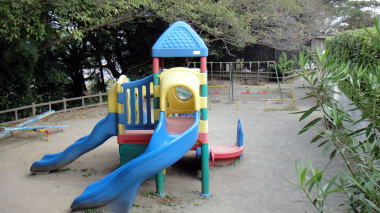 披露山公園の遊具