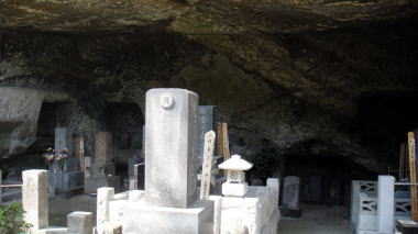 清水寺ヶ谷やぐら群4