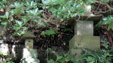 白山神社醍醐塔2