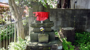 魔の淵地蔵