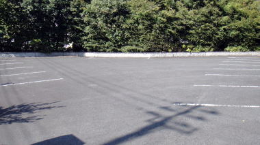 称名寺駐車場