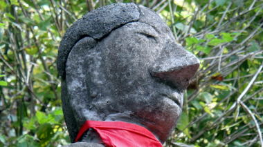 鼻高地蔵