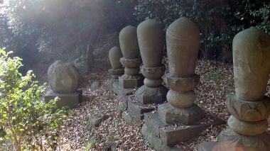 宝戒寺墓地22