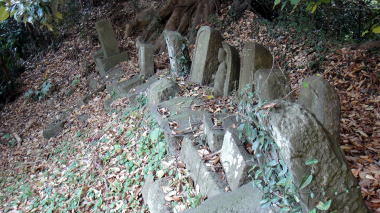 宝戒寺墓地24