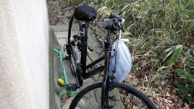 秋葉大権現裏の自転車