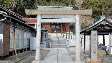 近殿神社