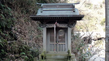 大仏トンネル横の稲荷4