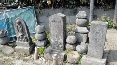 薬師堂ヶ谷の庚申塔群2